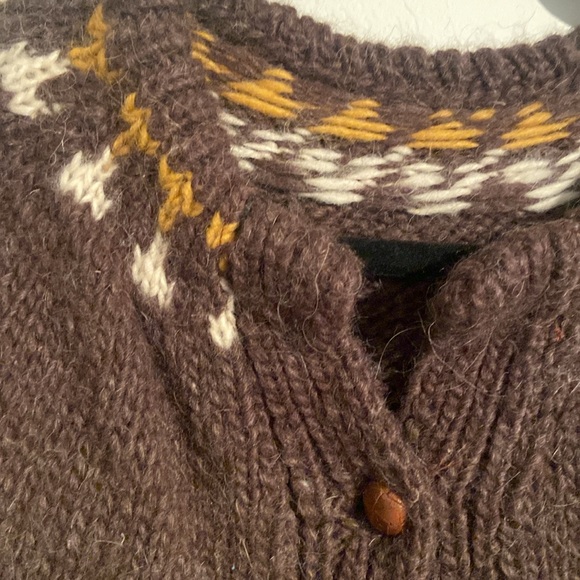 Beautiful Handmade sweater -Wool with hearts 💕 - Picture 3 of 11